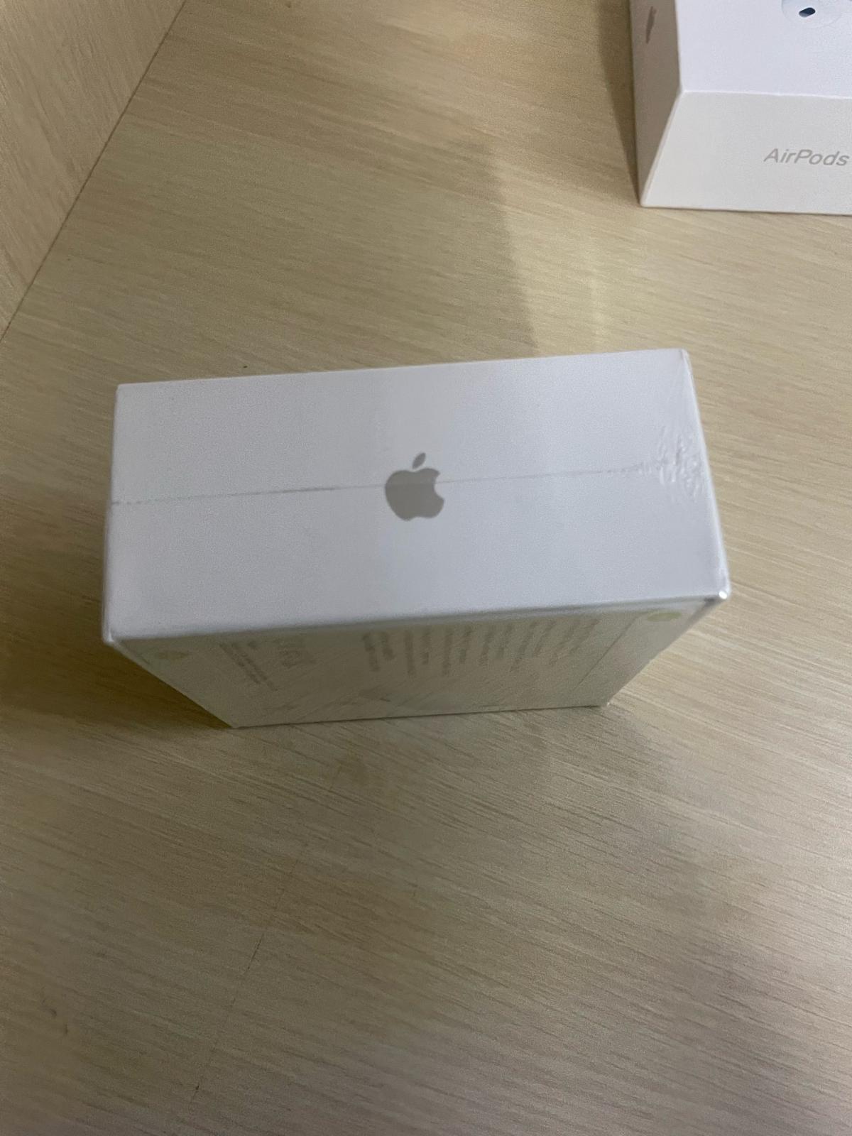 Apple AirPods Pro 2nd Gen with MagSafe - Fort Myers, Florida - FleaMarketBay