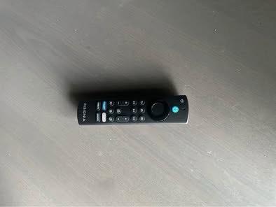 Insignia 32 F20 Series Full HD 1080p Smart Fire TV  Remote I - Bellevue, Washington - FleaMarketBay