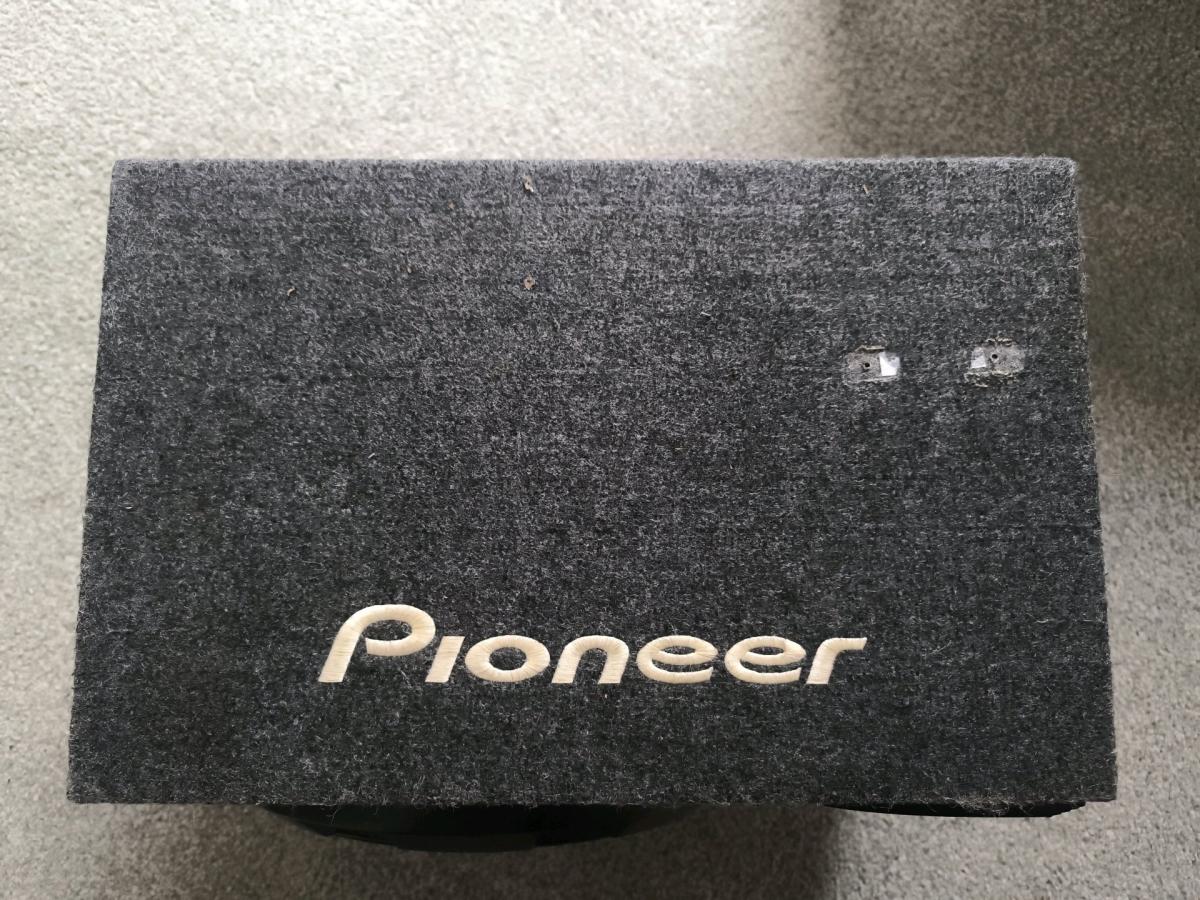 Single 12 inch subwoofer Pioneer - Fayetteville, North Carolina - FleaMarketBay