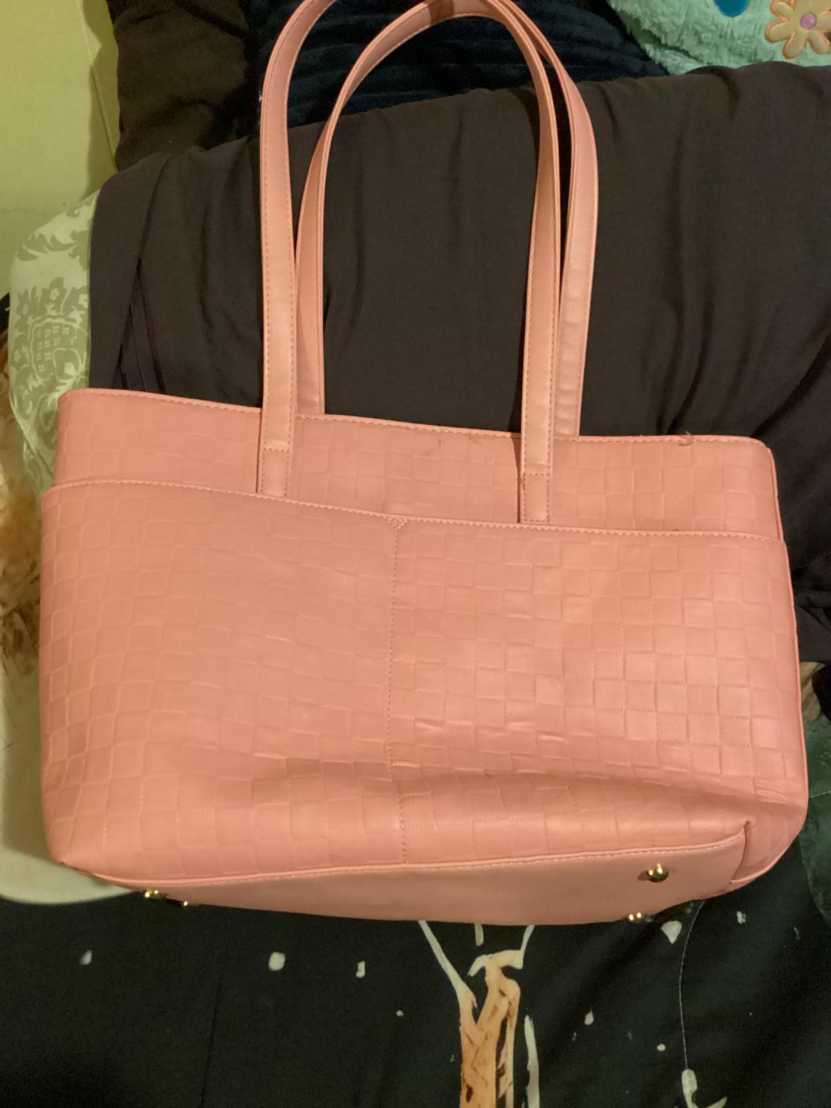 New Large London Fog Pink Leather Purse with original price. - , Tennessee - FleaMarketBay