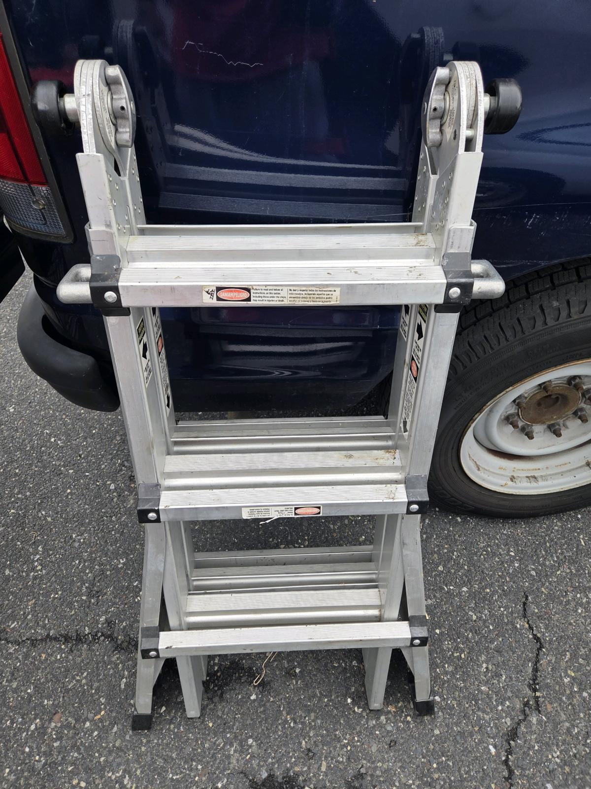 Gorilla Ladder 300lb - Lansdale, Pennsylvania - FleaMarketBay