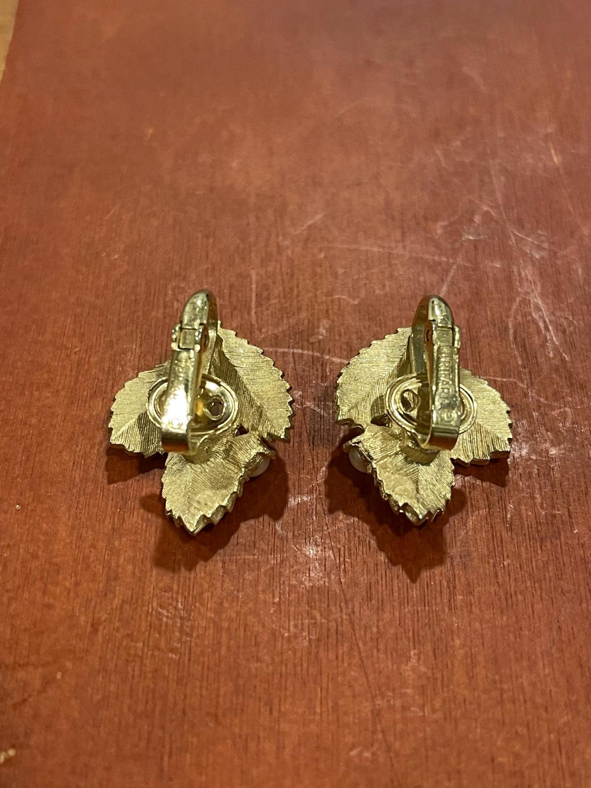 Vintage Gold Pearl Leaf Earrings - Brentwood, California - FleaMarketBay