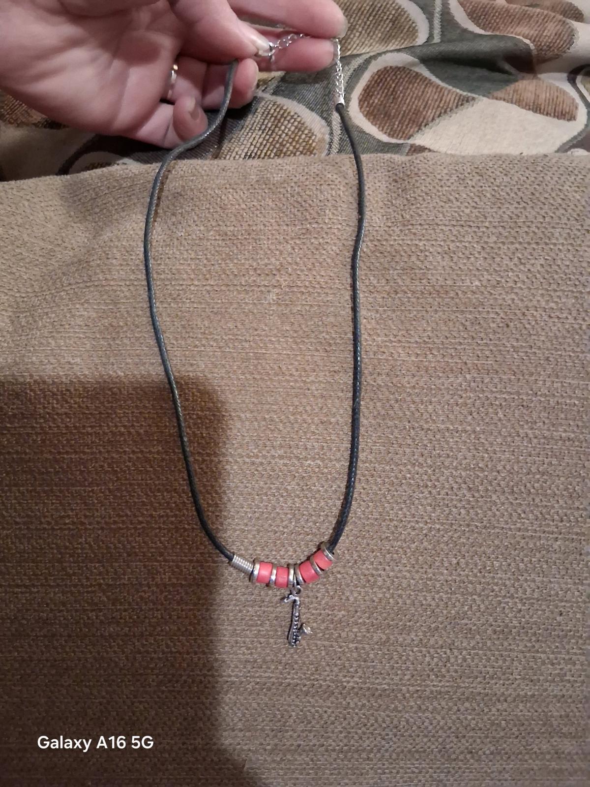 vintage jewelry necklaces and bracelets - Baltimore, Maryland - FleaMarketBay