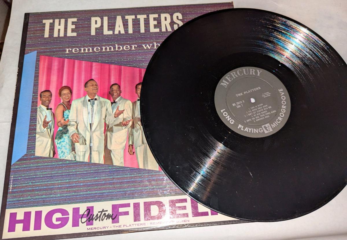 Soul Lot  Johnny Mathis The Platters  2 Pc Vinyl Record Lot - New Bern, North Carolina - FleaMarketBay