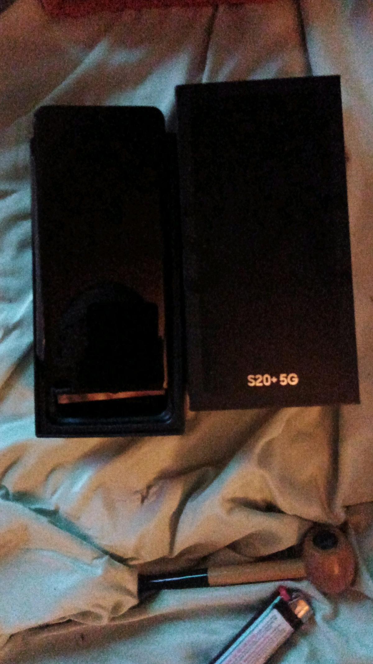 Black 5G Samsung Galaxy S20plus - Byrdstown, Tennessee - FleaMarketBay