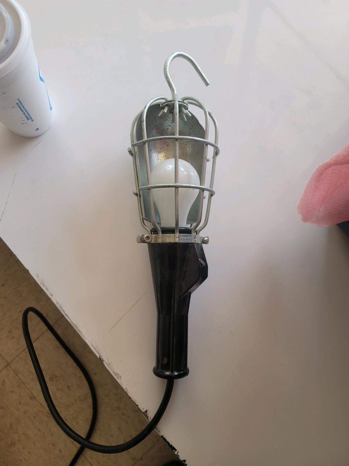 Electric Worklight works good - Mercedes, Texas - FleaMarketBay