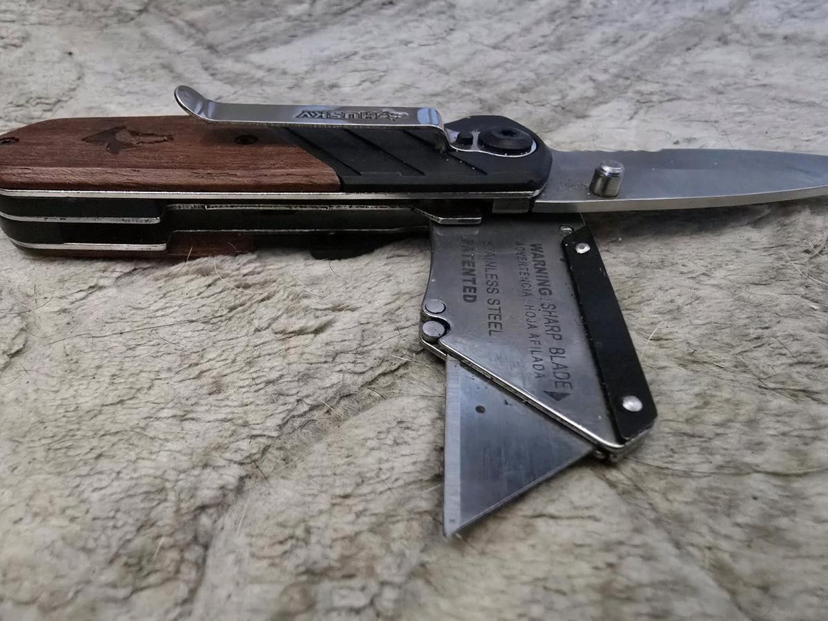 Husky knife navajas - Hayward, California - FleaMarketBay
