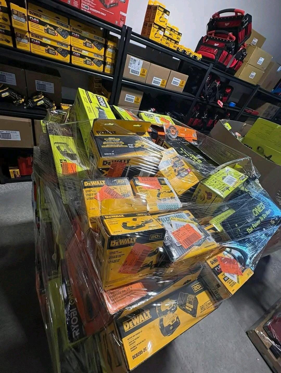 New Mixed Dewait Milwaukee and Ridgid pallet tools for sell - Tampa, Florida - FleaMarketBay