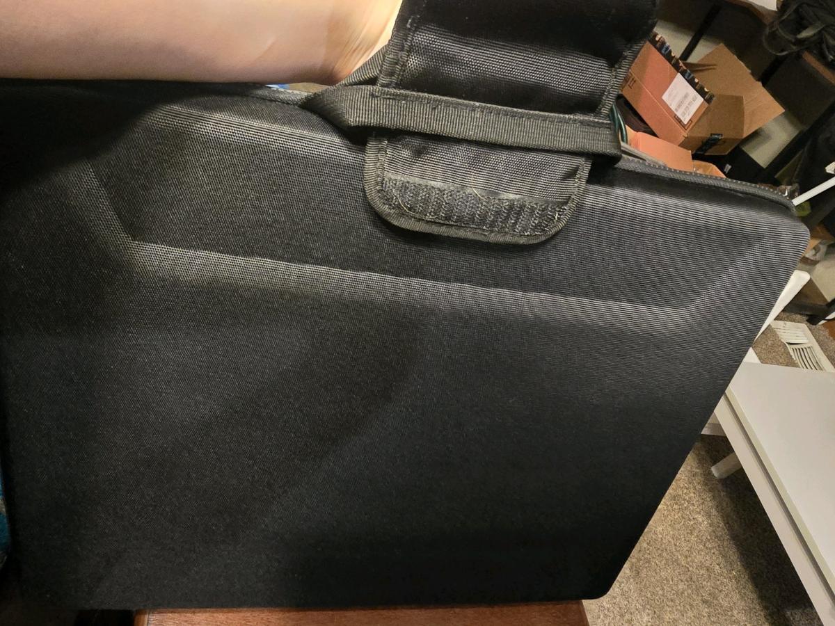 Shockproof Hard Shell Laptop Briefcase with Honeycomb Paddin - Sulphur, Oklahoma - FleaMarketBay