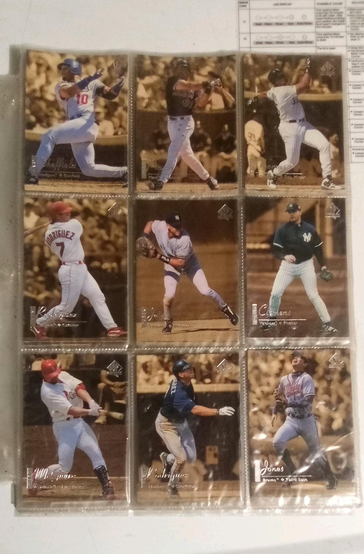 Baseball cards - Griffin, Georgia - FleaMarketBay