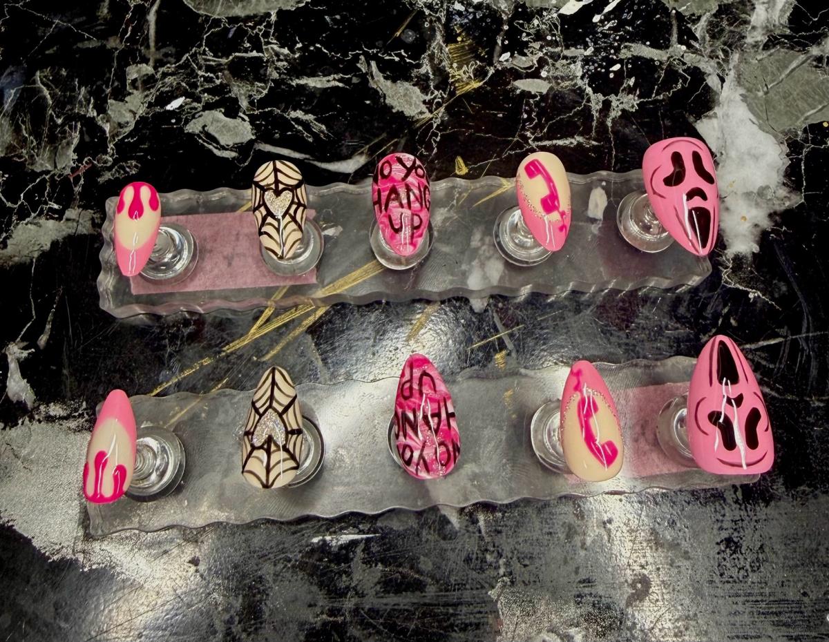 custom hand painted press on nails - Anoka, Minnesota - FleaMarketBay