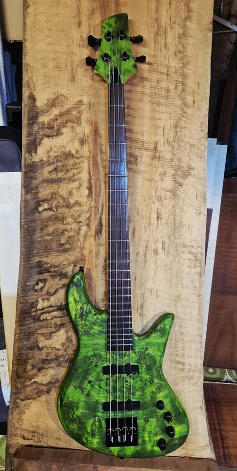 Bass guitar J&A Fodera just 450 - Abbeville, Alabama - FleaMarketBay