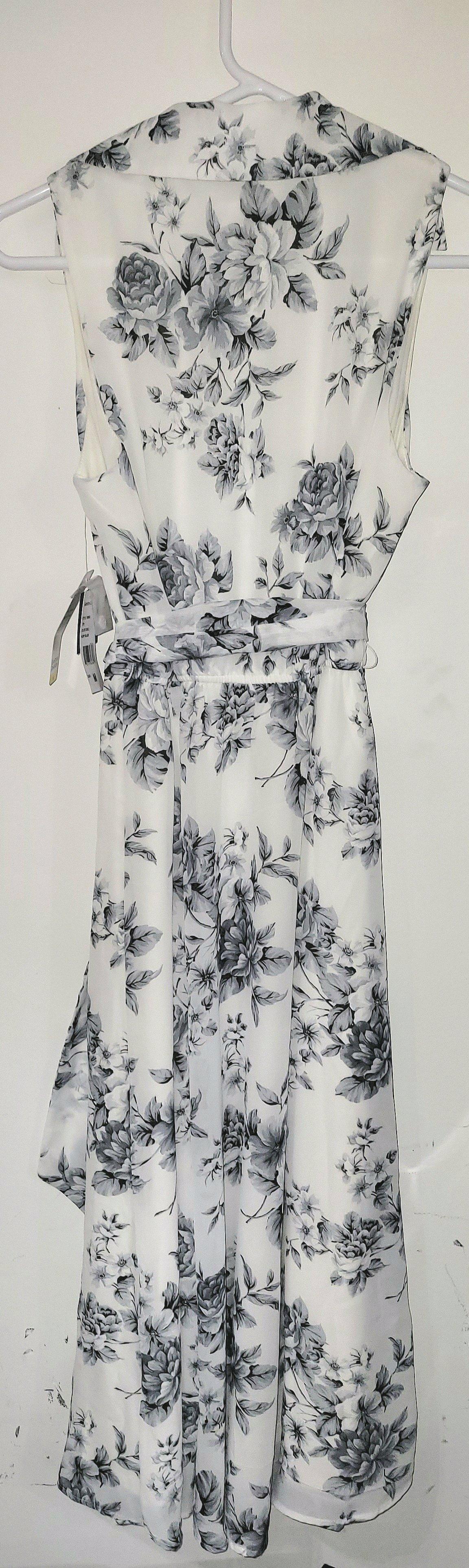 Womens long sleeveless dress - Roanoke, Virginia - FleaMarketBay