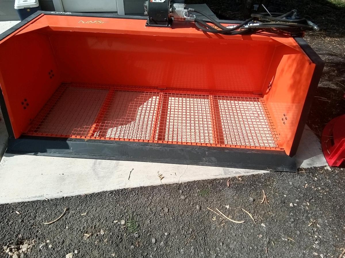 skid steer vibrating screen bucket - San Antonio, Texas - FleaMarketBay
