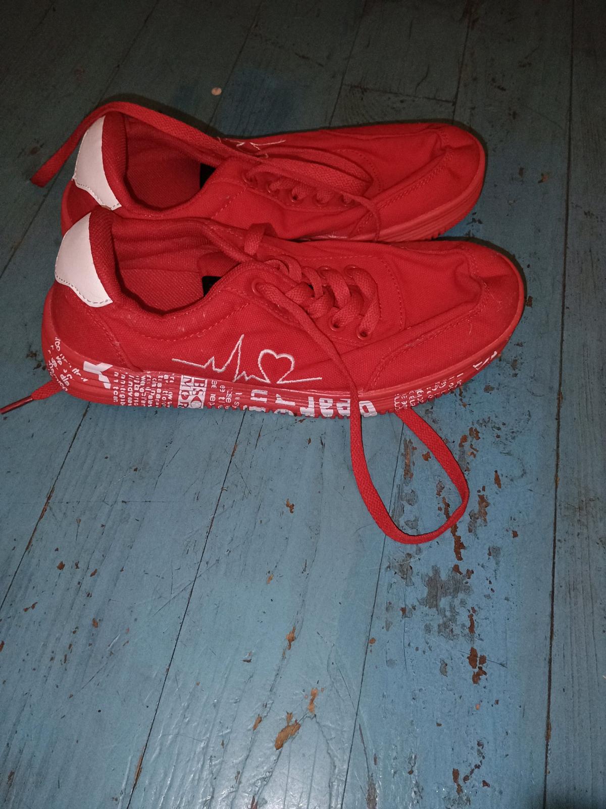 Ladies shoes size 6 - Nelson, Georgia - FleaMarketBay