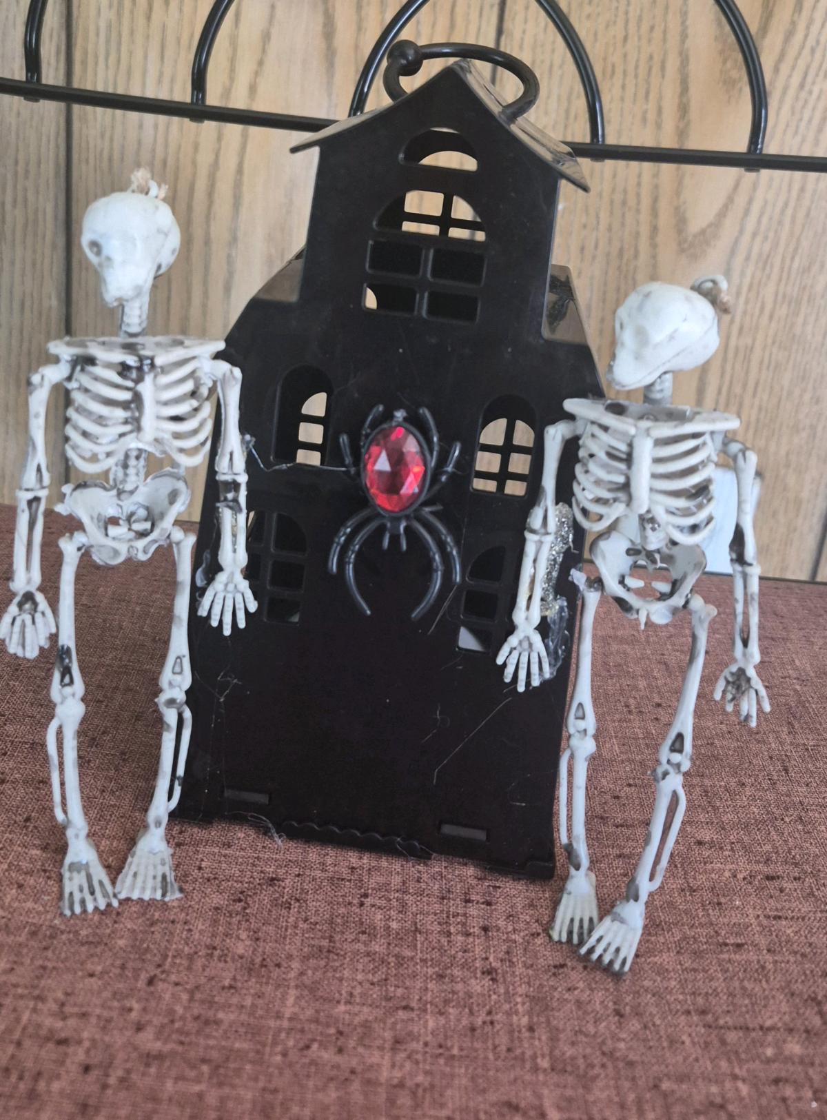 Hand made Halloween Decor Center pieces wreaths and more - Clyde, Ohio - FleaMarketBay