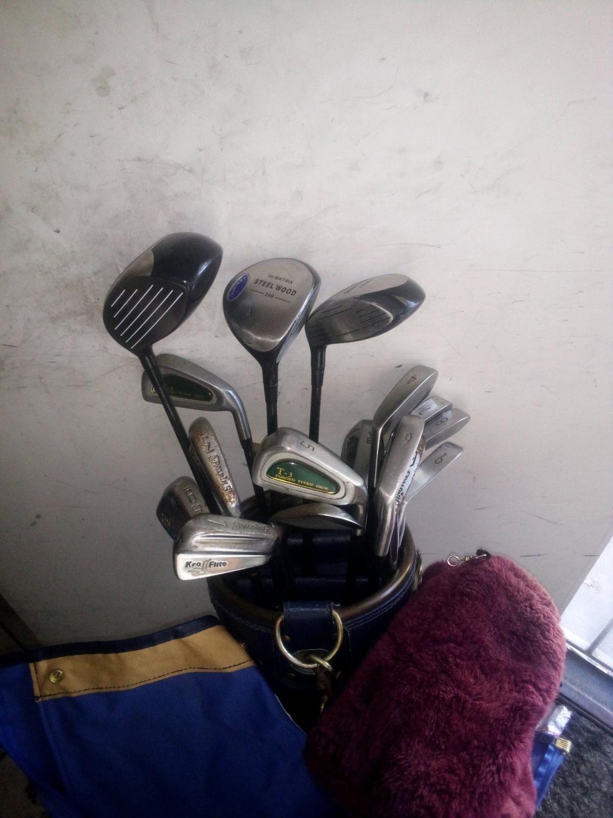st Andrews golf bag and clubs - Las Vegas, Nevada - FleaMarketBay