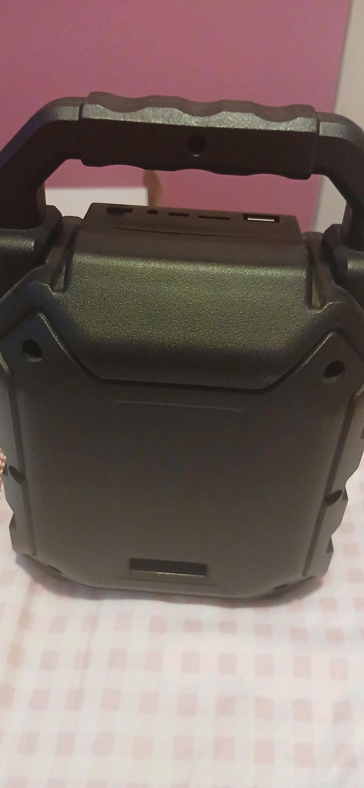 2Boom portable bluetooth party speaker - Anthony, New Mexico - FleaMarketBay
