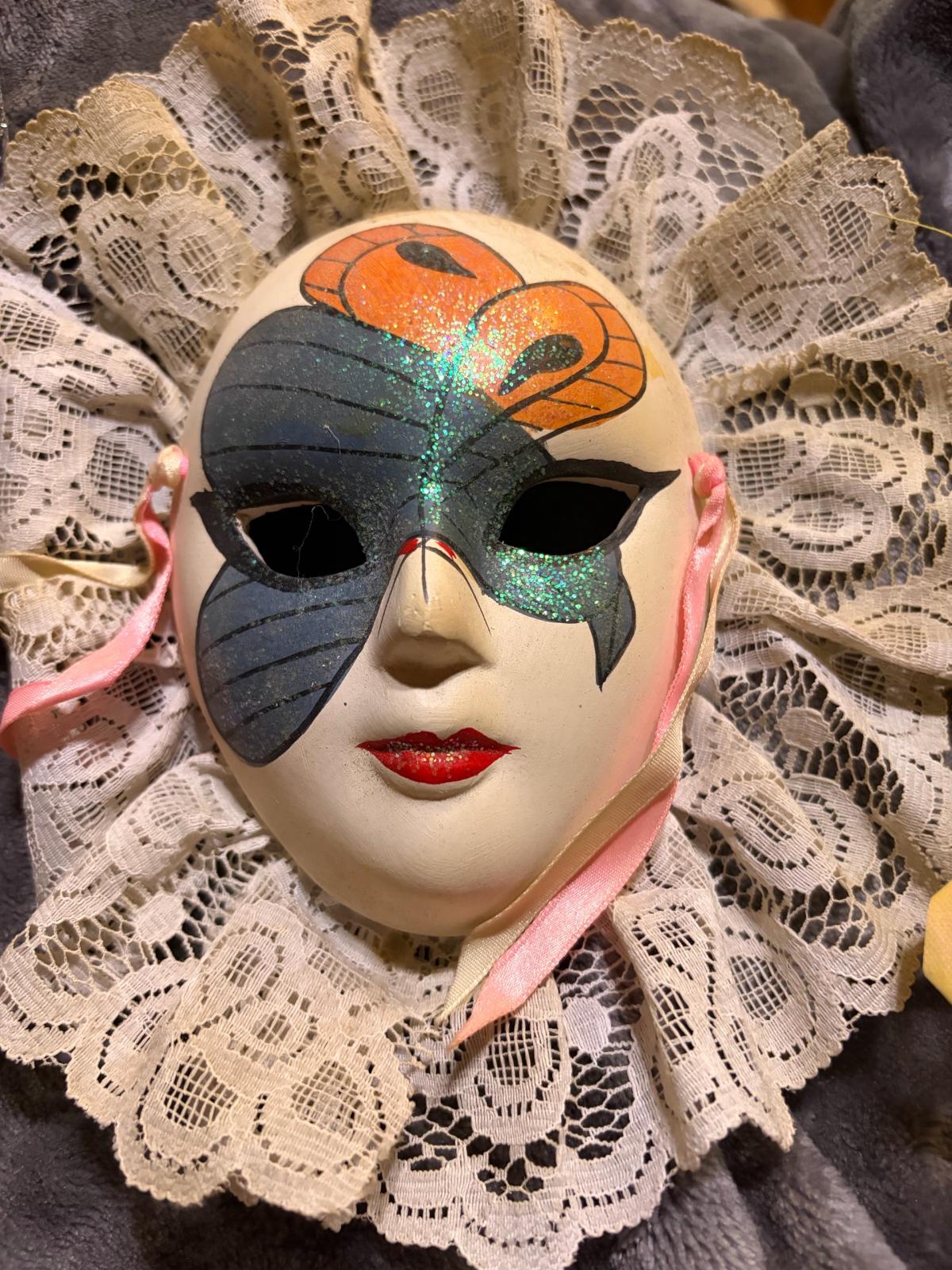 old vintage masks - Sparks, Nevada - FleaMarketBay