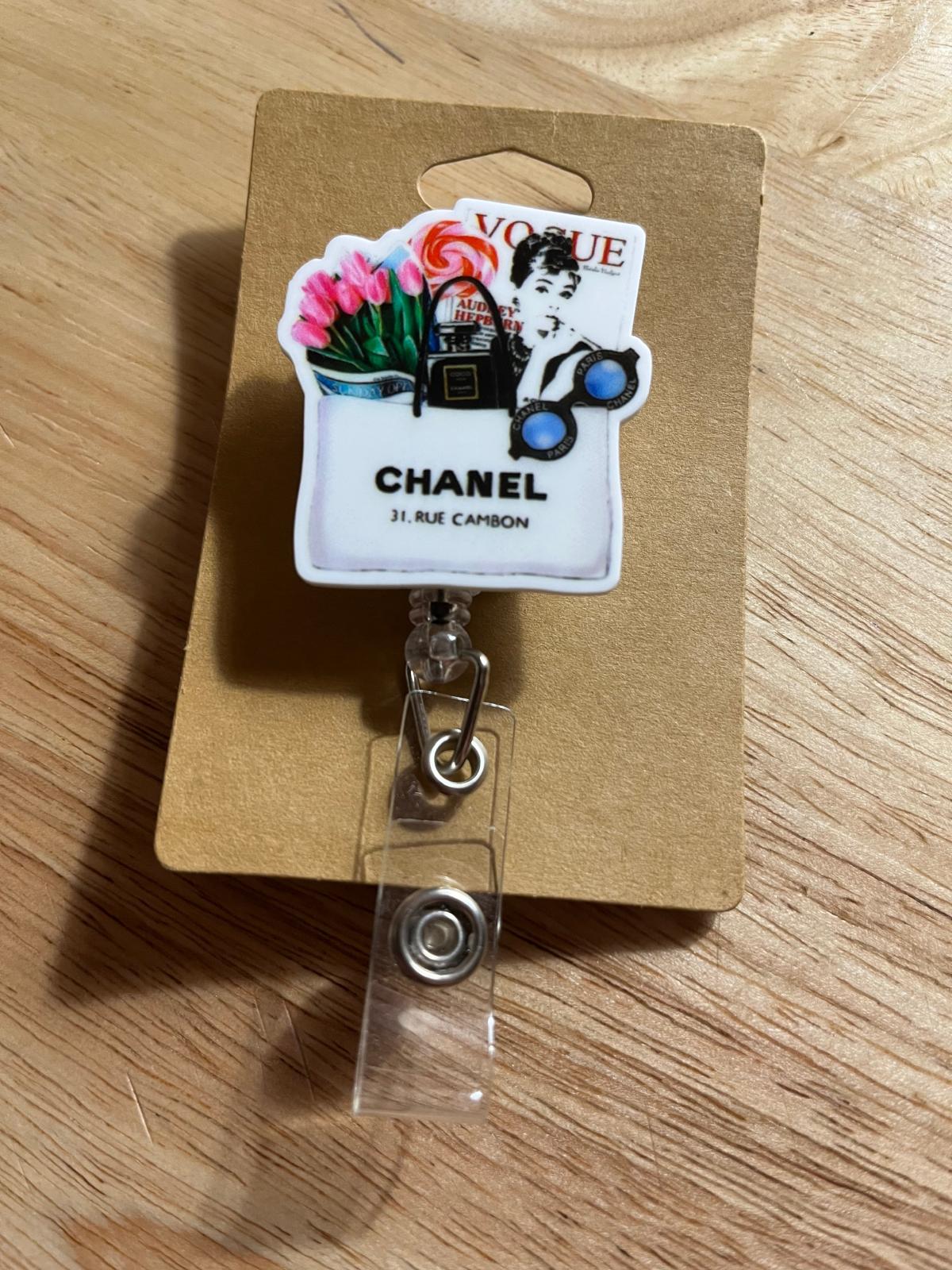 Retractable ID Badges - Las Vegas, Nevada - FleaMarketBay