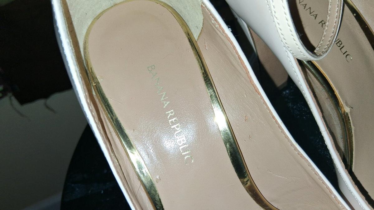 Banana Republic Cream Block heels size 6m - South Bend, Indiana - FleaMarketBay