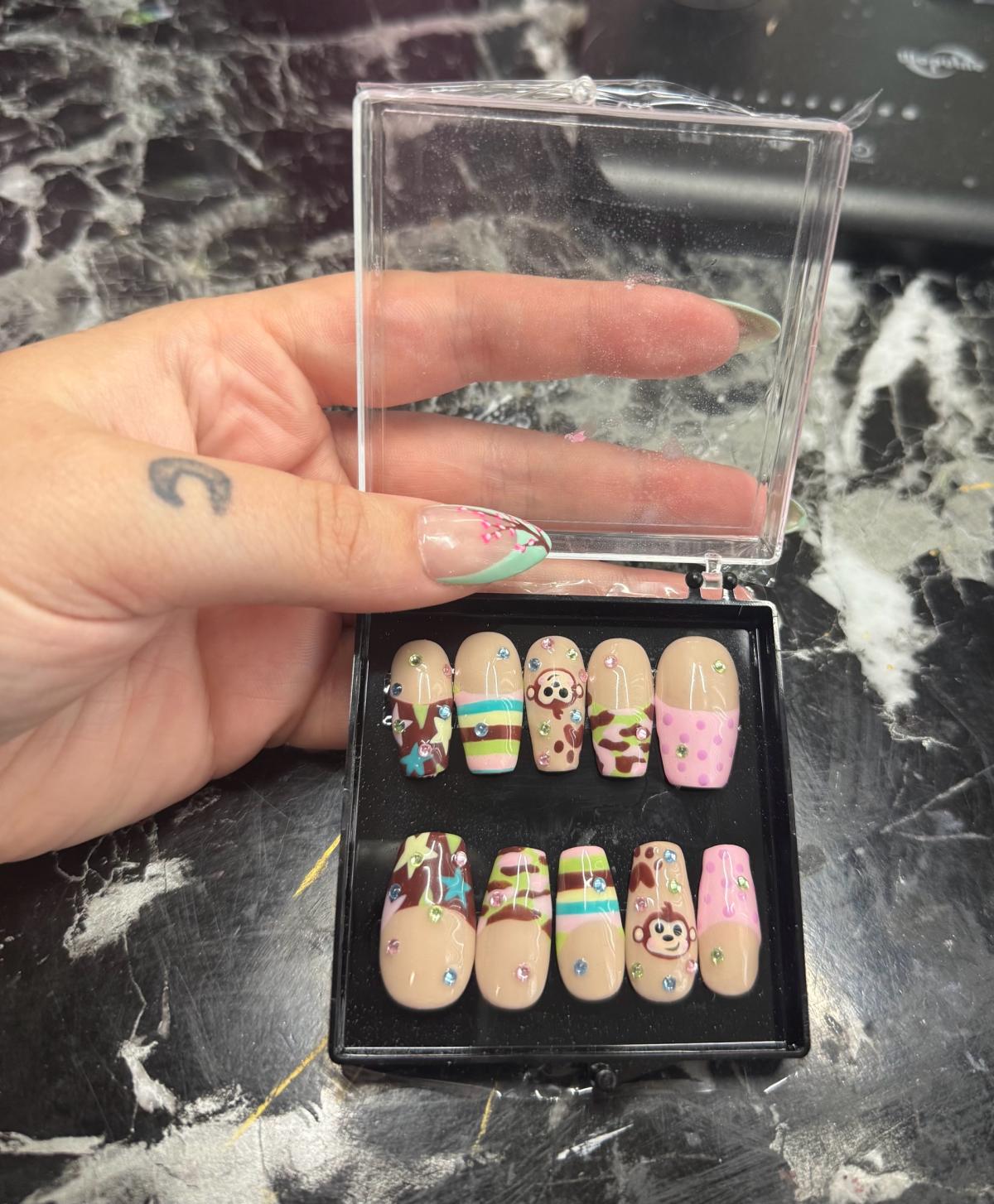 custom hand painted press on nails - Anoka, Minnesota - FleaMarketBay