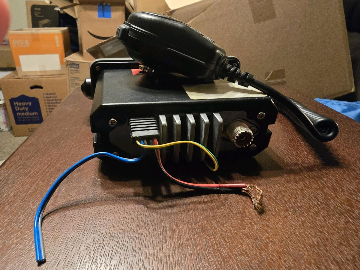 Icom ICM304 Marine VHF RadioTransceiver w HM164B Mic  Workin - Sulphur, Oklahoma - FleaMarketBay