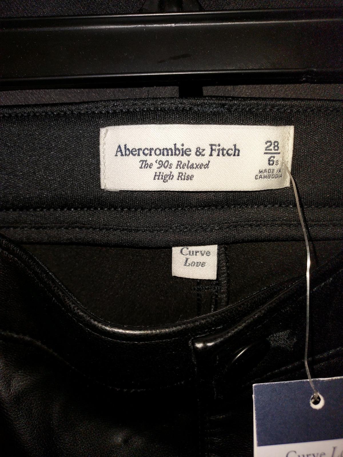 Ambercrombie and Fitch Black Faux Leather Pants Size 6s - Ballwin, Missouri - FleaMarketBay