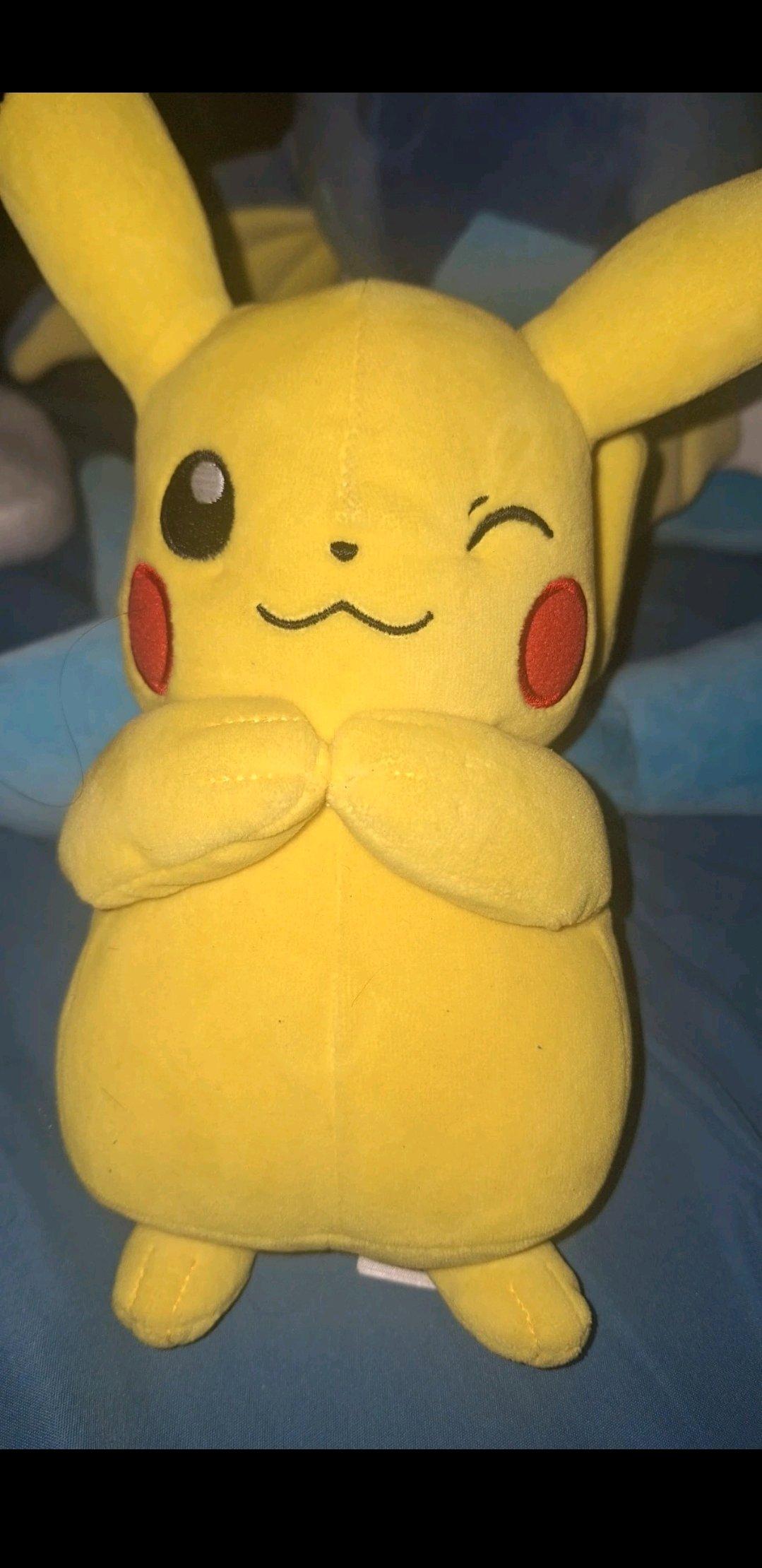 pikachu plush - Miami, Florida - FleaMarketBay