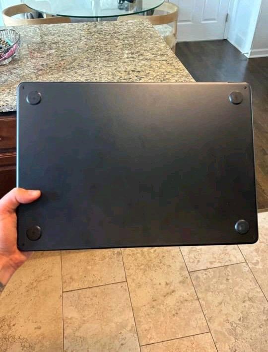 Apple MacBook Air 15inch - Bethel, Delaware - FleaMarketBay