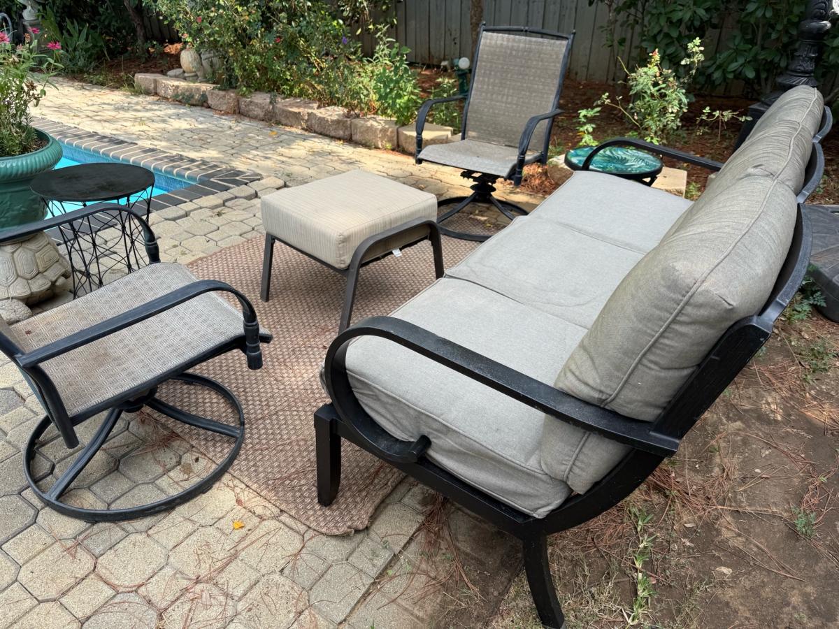 outdoor furniture set - Arlington, Texas - FleaMarketBay