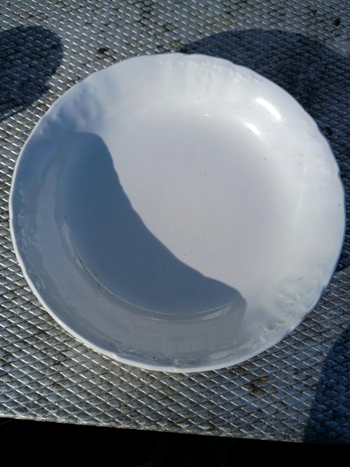 Tiny Little White Saucer - Alliance, Ohio - FleaMarketBay