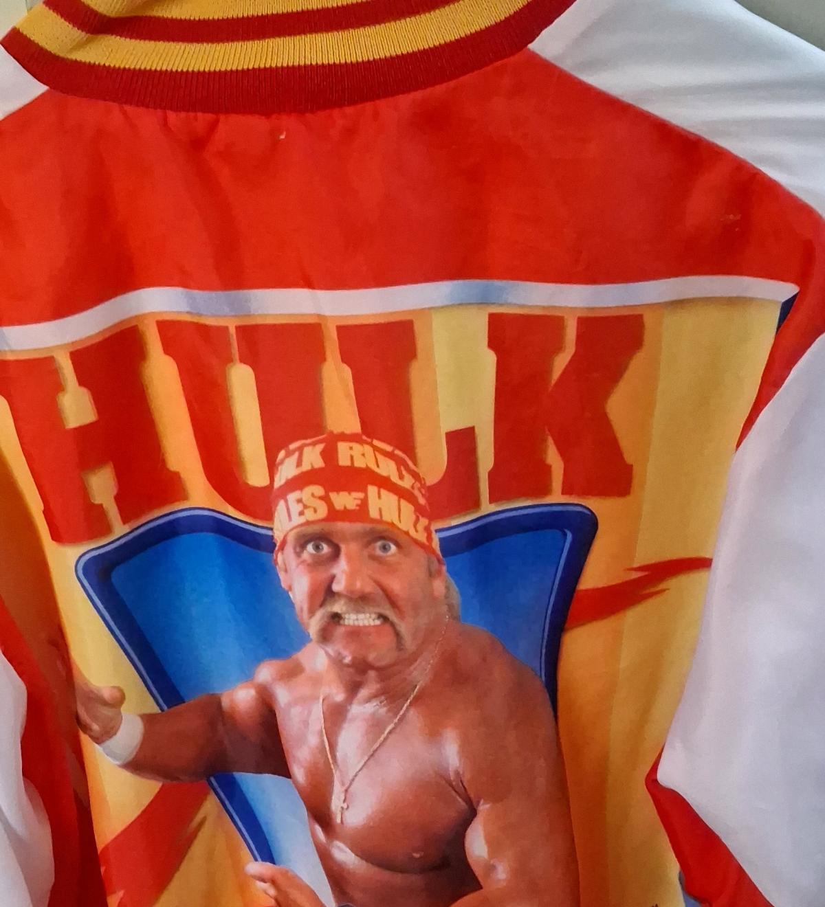 jacket large - San Fernando, California - FleaMarketBay