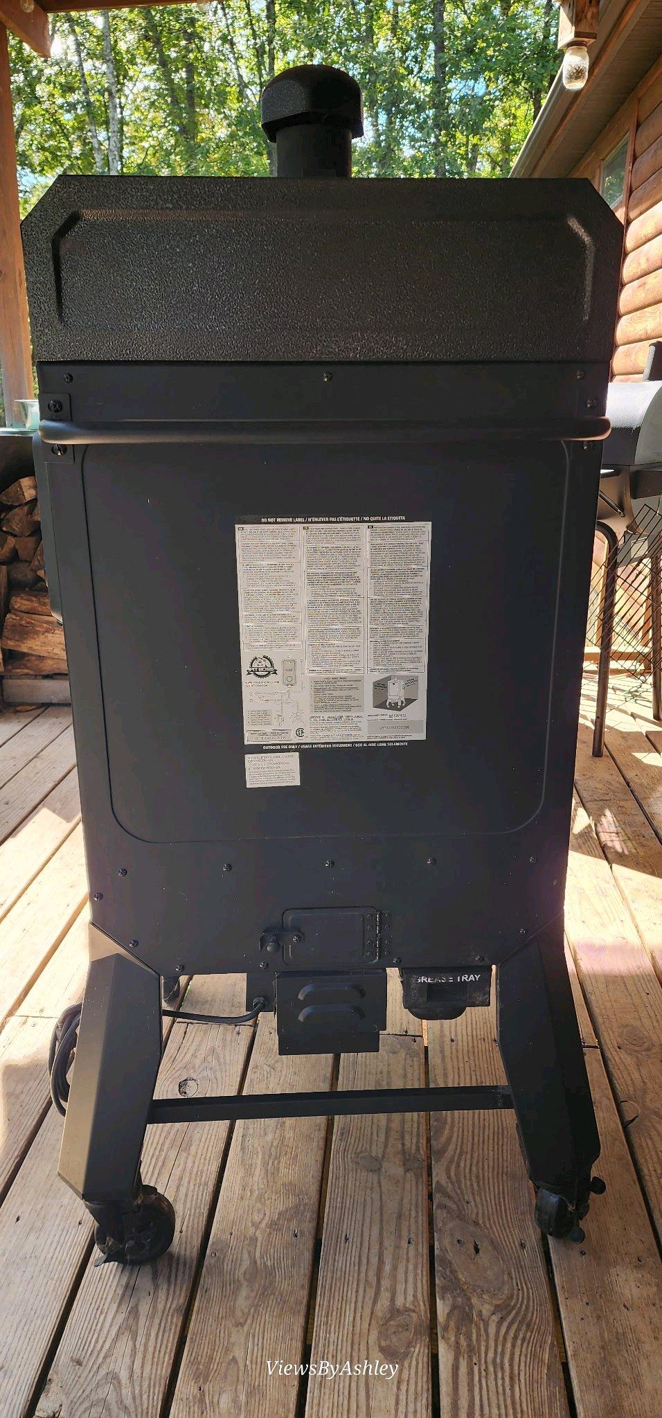 PitBoss Pro Series smoker - Jefferson City, Tennessee - FleaMarketBay