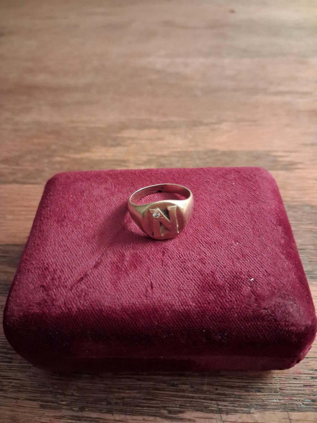 gold ring n 18 cart - San Fernando, California - FleaMarketBay