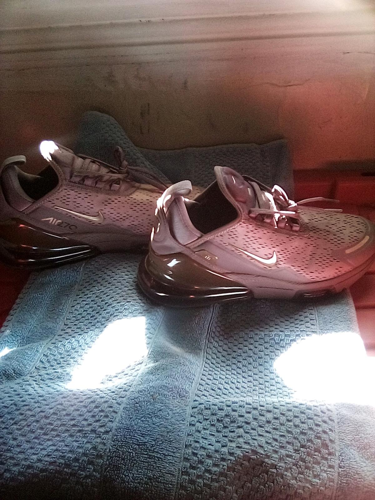 Nike airmax 270 Premium tattoo mtlc red bronze BRAND NEW SZ9 - Cleveland, Ohio - FleaMarketBay