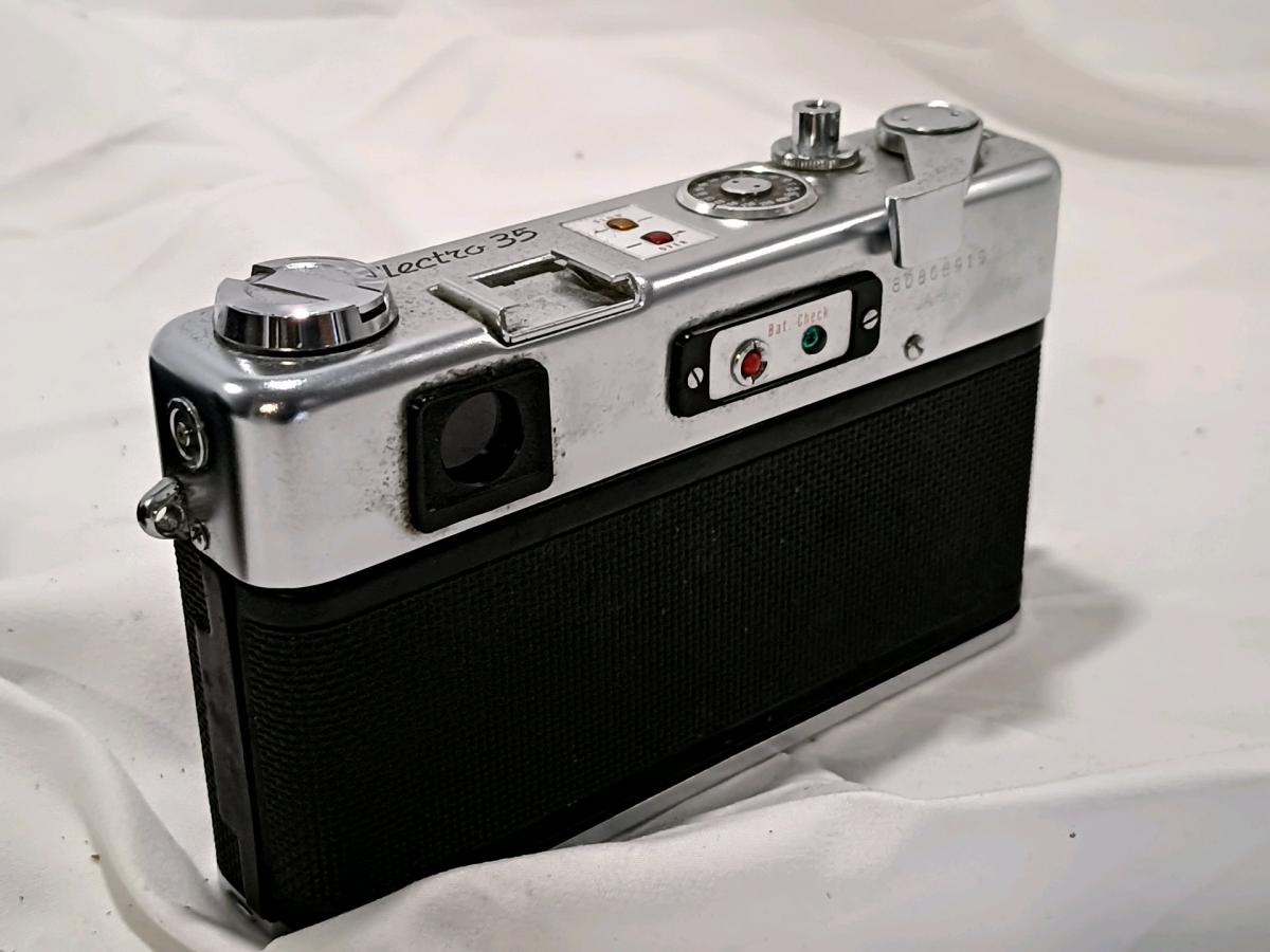 Yashica 35mm Rangefinder Film Camera - Tampa, Florida - FleaMarketBay