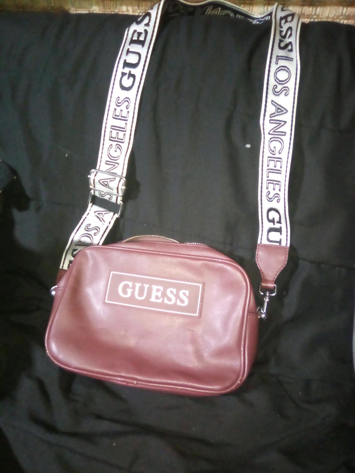 guess cross body - Arlington, Washington - FleaMarketBay