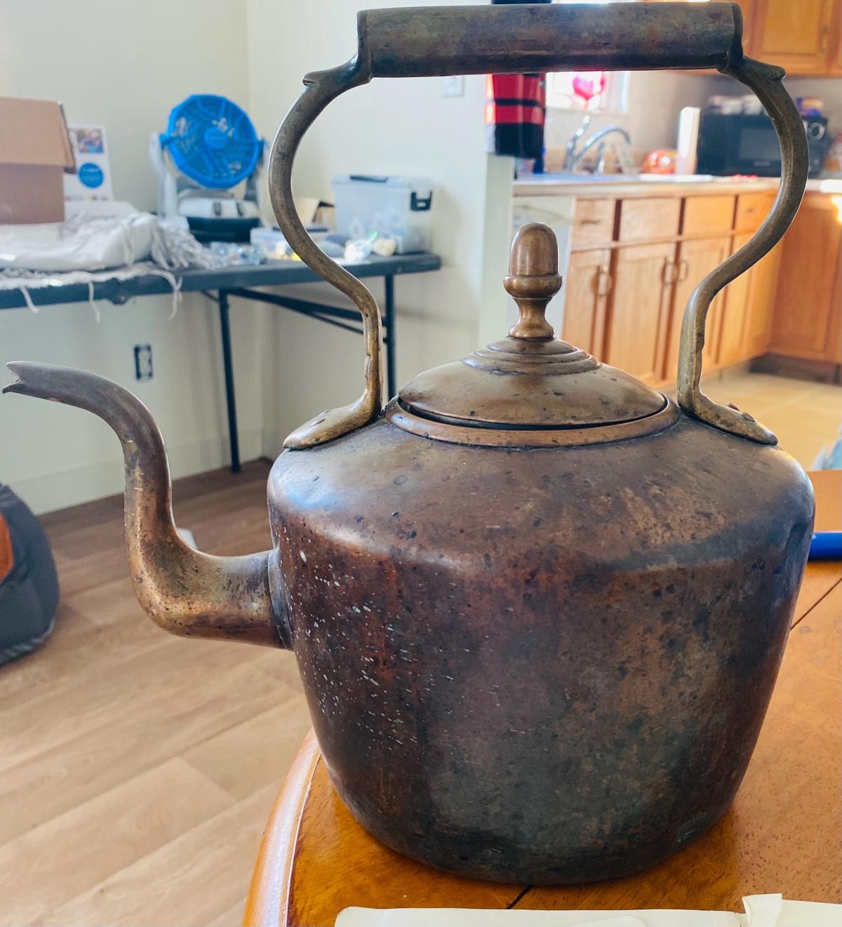 American historical piece handmade Copper and bronze kettle - Mount Morris, Michigan - FleaMarketBay