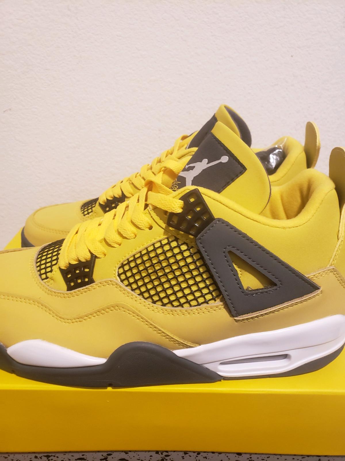 Jordan 4 Retro Lightning size 10 never use - Calimesa, California - FleaMarketBay