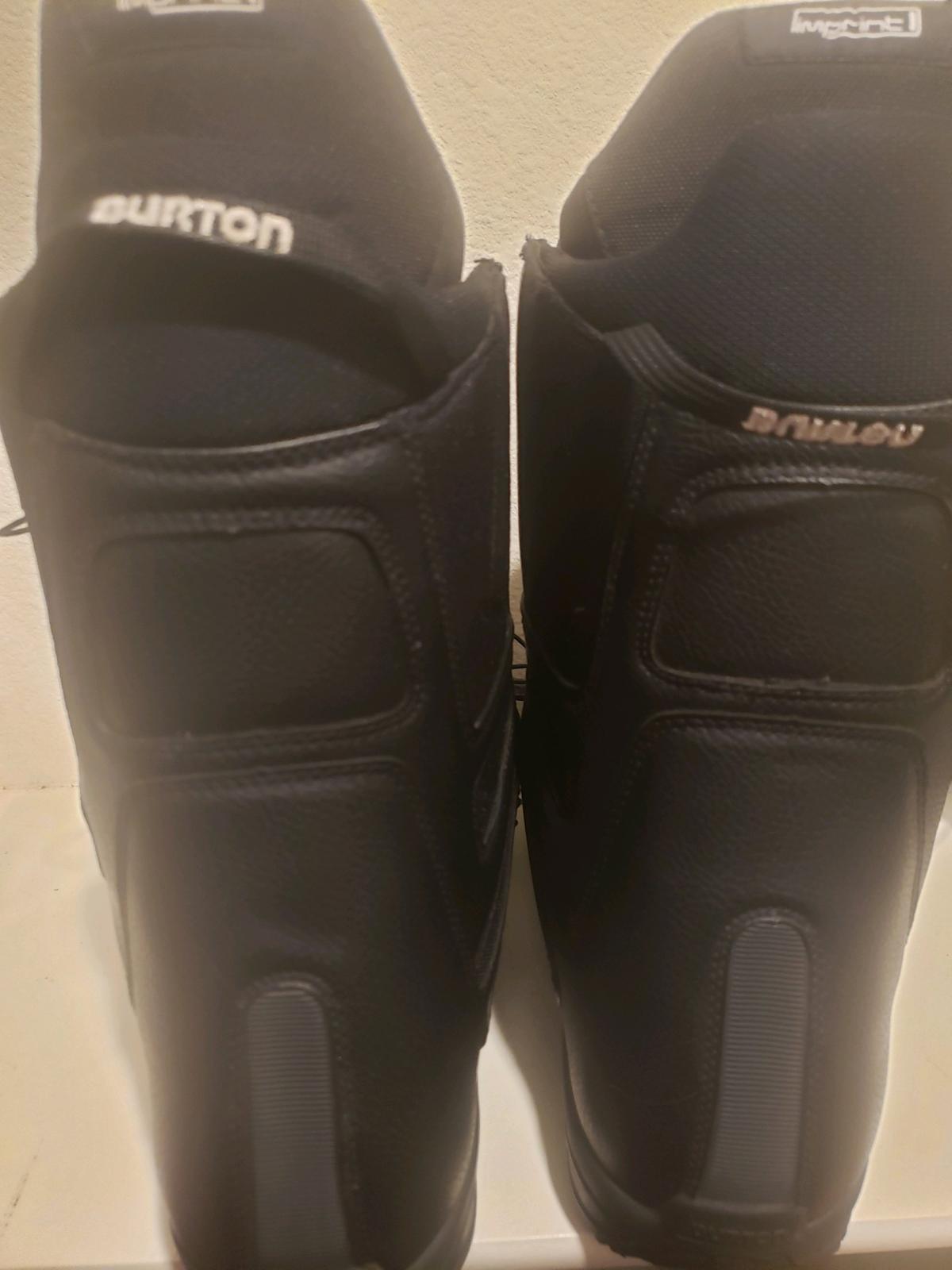 Burton  Snowboard  Boots - Calimesa, California - FleaMarketBay