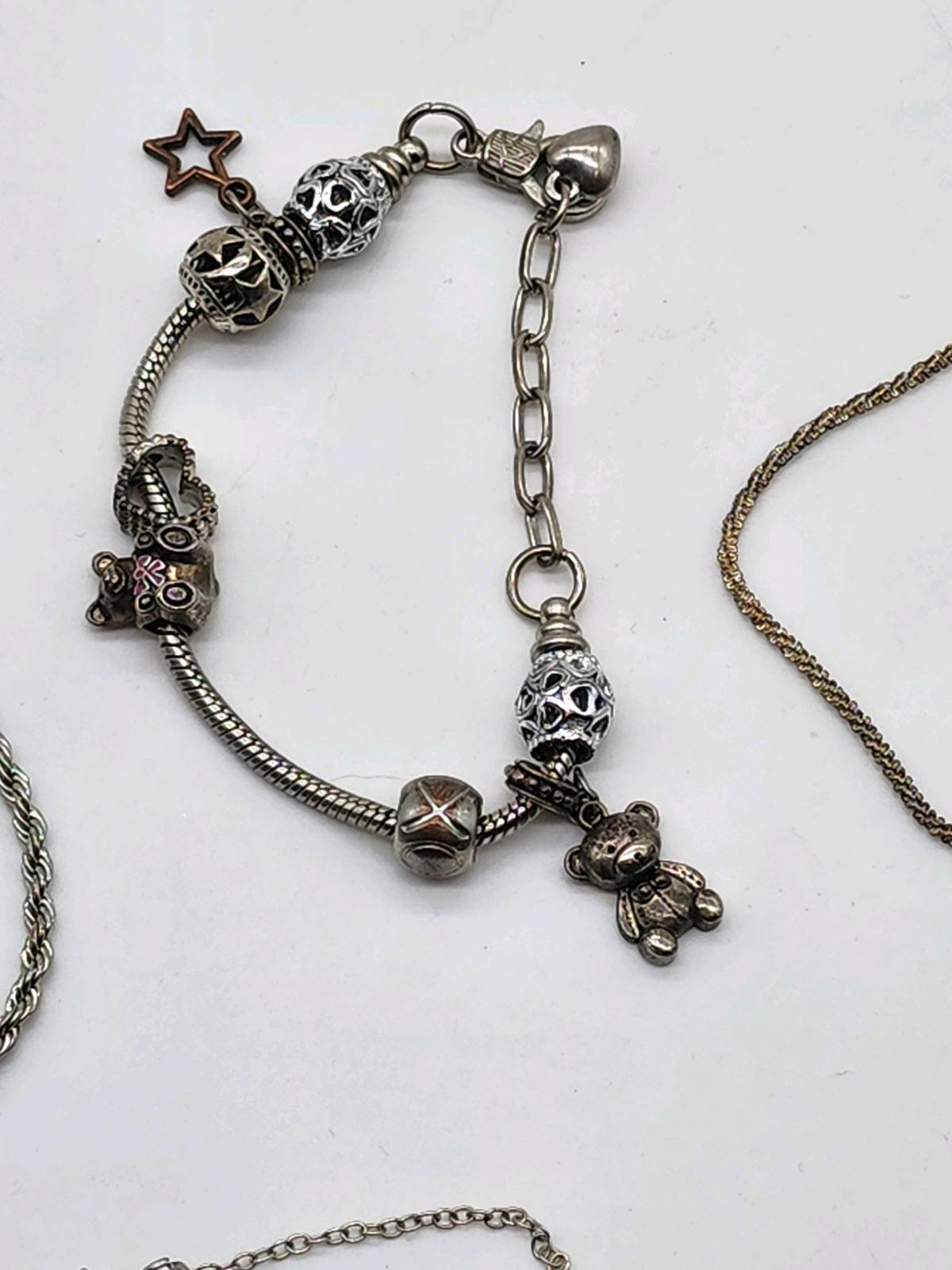 mixed lot of silver Tone bracelets 9pc - Alachua, Florida - FleaMarketBay