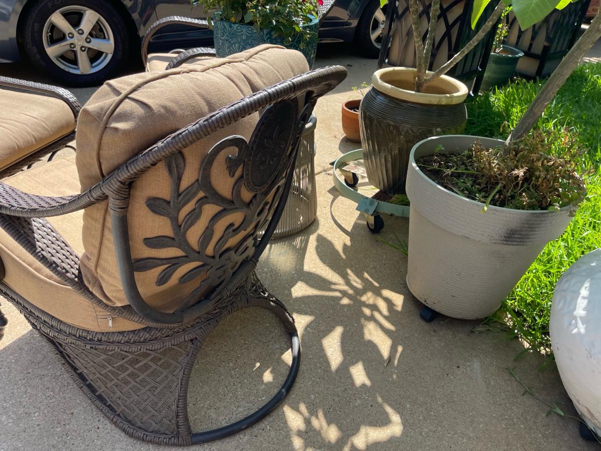 outdoor chairs set - Arlington, Texas - FleaMarketBay