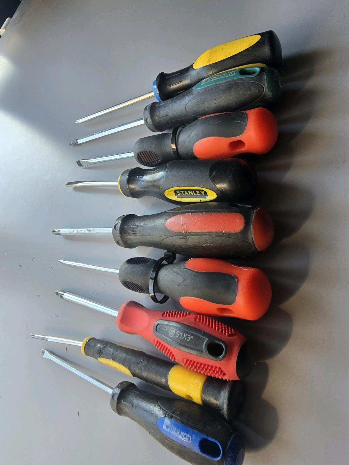 Hand Tools Lot  9x Screwdrivers Stanley Scrapers Box Cutters - Sulphur, Oklahoma - FleaMarketBay