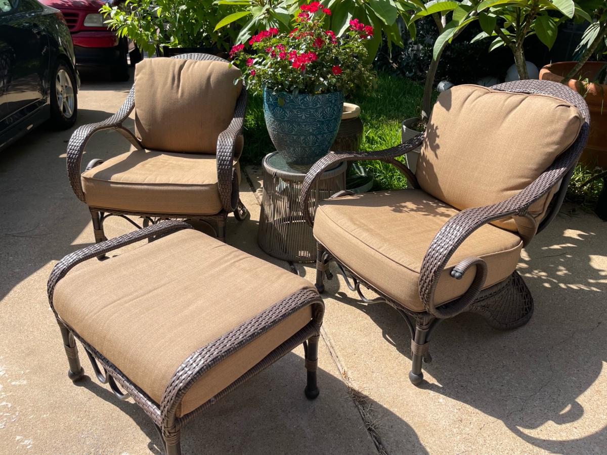outdoor chairs set - Arlington, Texas - FleaMarketBay