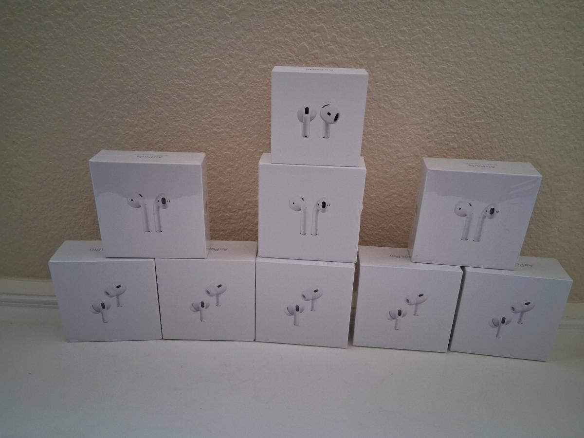 airpods generation 2pro and generation 2 - Plant City, Florida - FleaMarketBay