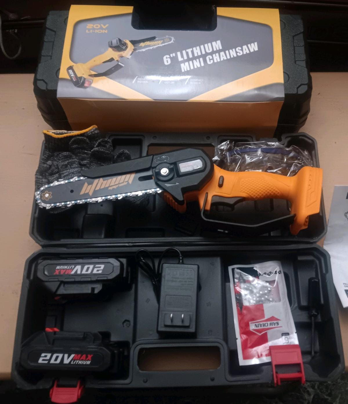 6 INCH CORDLESS ELECTRIC LITHIUM MINI CHAINSAW - Bronx, New York - FleaMarketBay