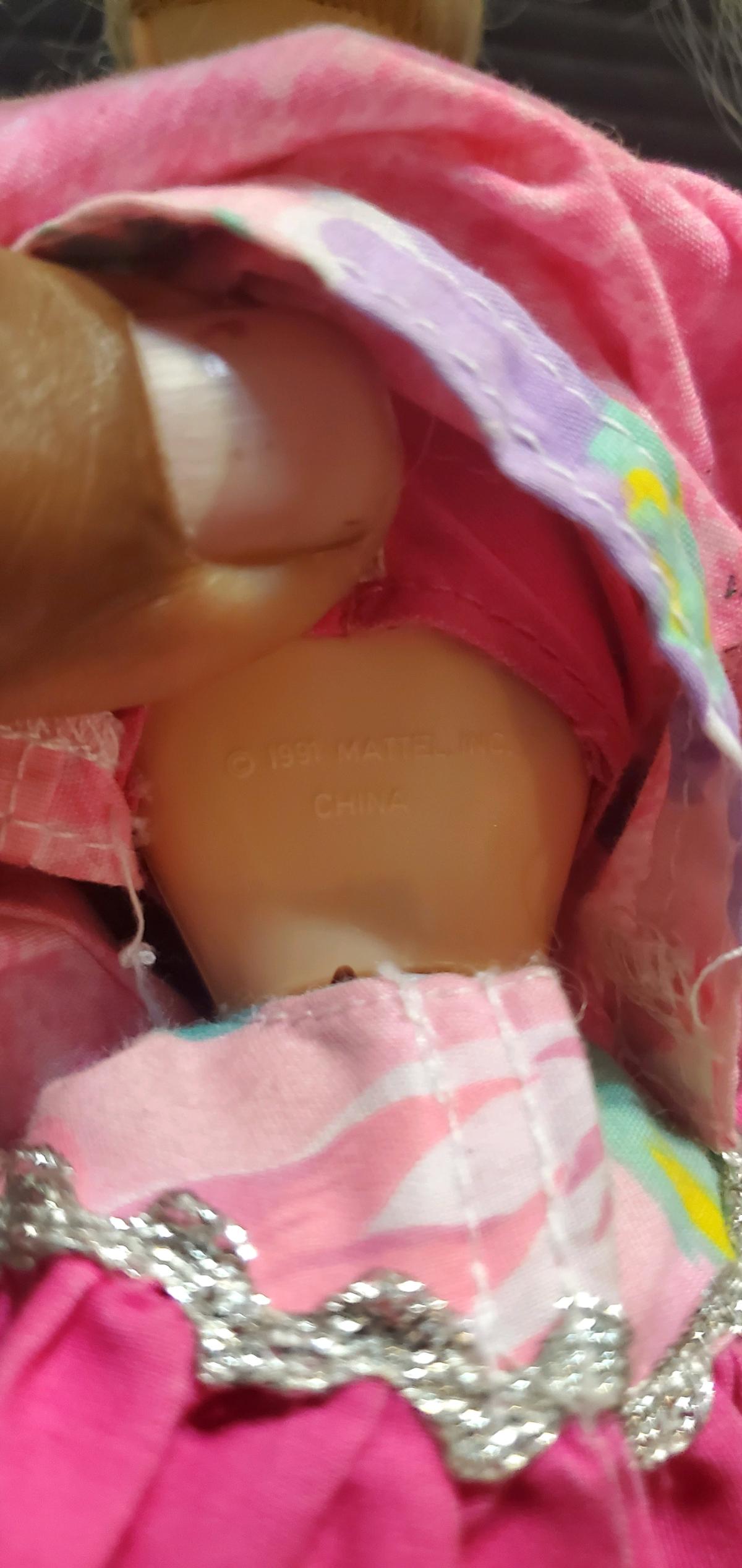 1991 Mattel Paint n Dazzle Blonde Barbie Doll - Ozone Park, New York - FleaMarketBay