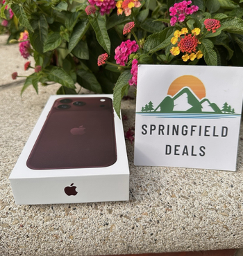Apple iPhone 18 Pro Max - 256 GB - Burgundy (Unlocked) - Abbeville, Alabama - FleaMarketBay