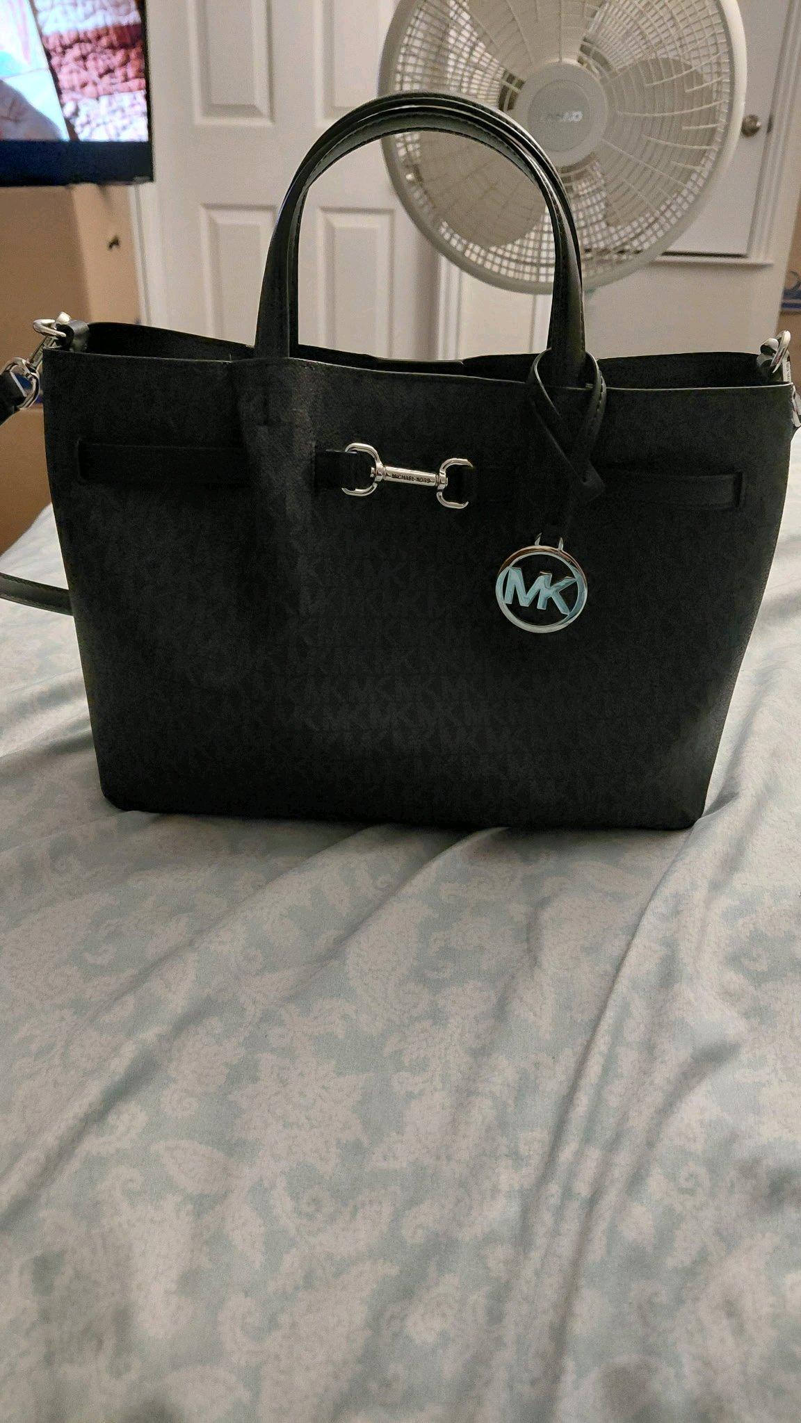 Michael kors purse - San Antonio, Texas - FleaMarketBay